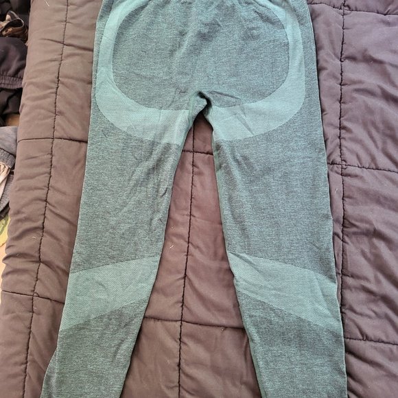 Make me an offer! VICTORIA'S Secret PINK seamless leggings LArGe - Picture 3 of 3